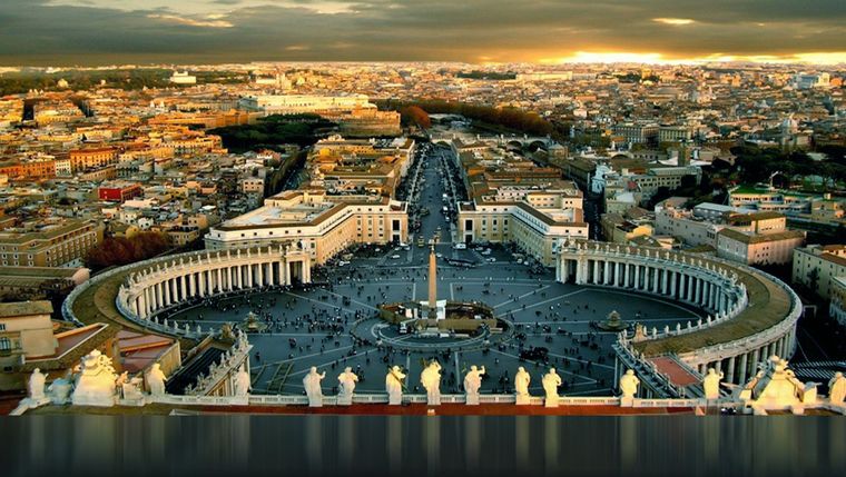 La Iglesia no es una empresa, pero funciona como una maquinaria compleja. Foto: Beauty-places.com