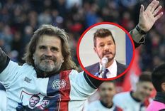 La gente de San Lorenzo se manifestó a favor de Insúa y contra Tinelli con una canción picante.