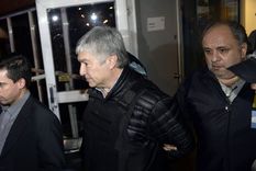 finalmente, casanello ordeno allanar las propiedades de baez