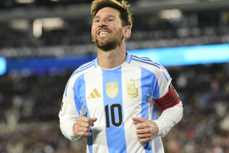 Carlos Tenorio fue categórico sobre Lionel Messi en la previa del duelo entre Ecuador y Argentina. Carlos Tenorio fue categórico sobre Lionel Messi en la previa del duelo entre Ecuador y Argentina.