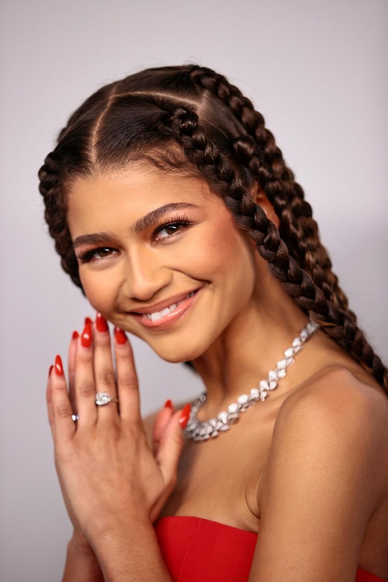 Zendaya nos muestra sus originales manicuras tendencia 2022 Foto: Woman