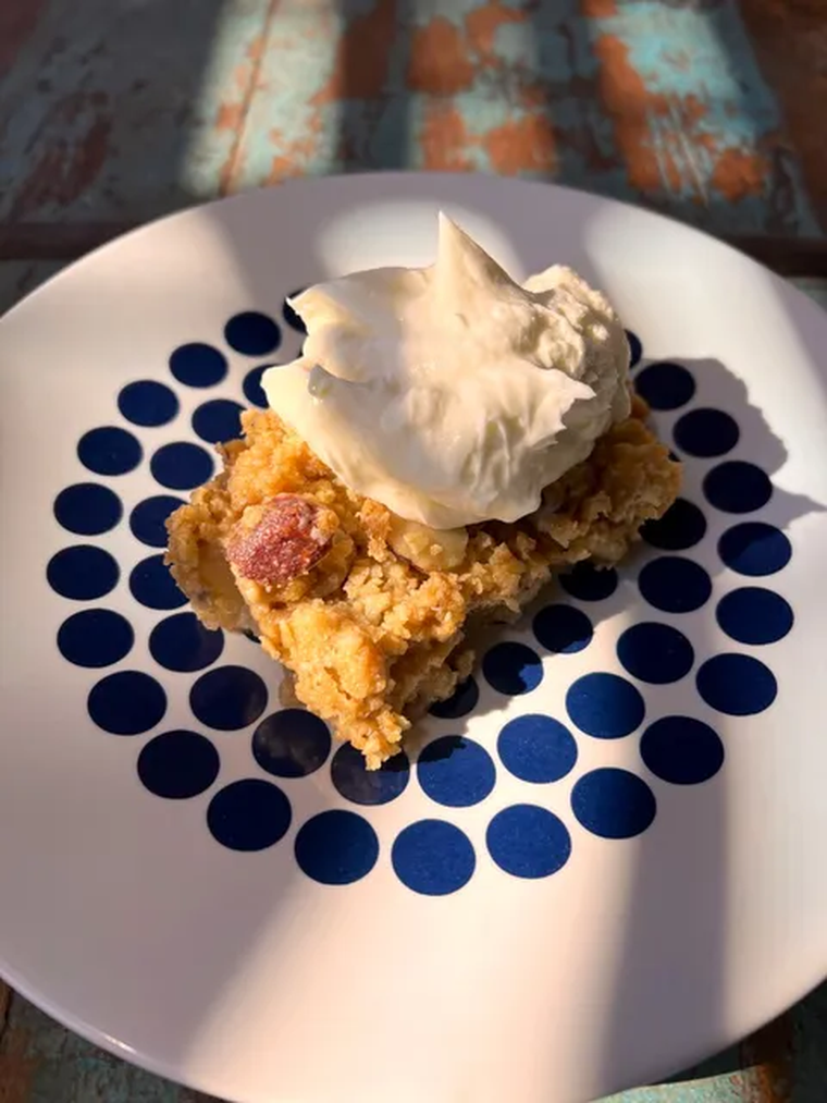 Peras al horno: la receta con miel y almendras que eleva cualquier comida. Peras al horno: la receta con miel y almendras que eleva cualquier comida.