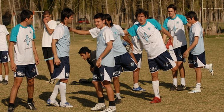 Luque podrá repetir el equipo titular. Foto: Marcelo Ruiz / MDZ