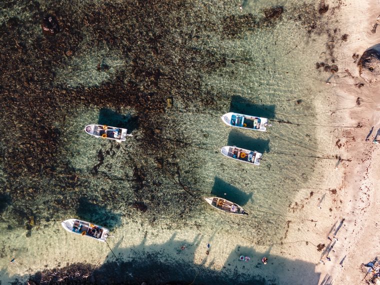 Totoralillo es una de las playas chilenas más buscadas en verano. Foto: Shutterstock