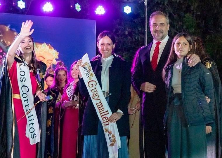 Matías Stevanato en la Fiesta “Historia de Mujer y Cepa”, donde se eligió la Reina del Pueblo de Guaymallén. Foto: Twitter Matías Stevanato