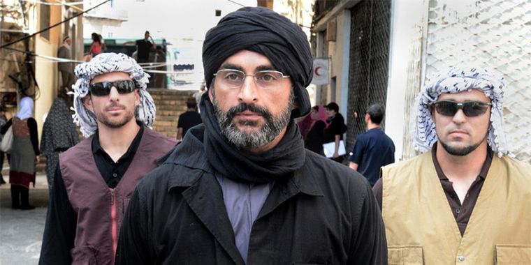 Navid Negahban, encarnando al terrorista.