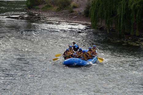 En verano, respetar las zonas habilitadas garantiza seguridad y preserva el entorno en Mendoza. En verano, respetar las zonas habilitadas garantiza seguridad y preserva el entorno en Mendoza.