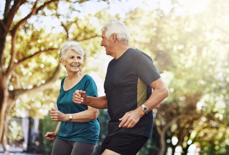 El estudio noruego se basó en datos de relojes y pulseras de más de 130.000 personas de varios países.