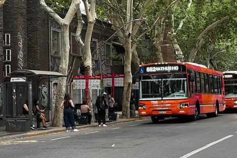 Los servicios estarán restringidos durante el Día del Trabajador. Los servicios estarán restringidos durante el Día del Trabajador.