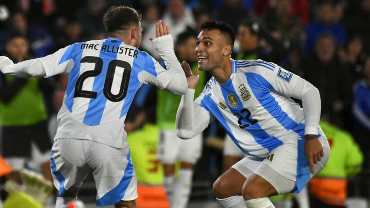 Lautaro no marcó, pero fue clave en el gol de Alexis. Foto: FotoBaires
