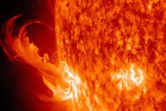 una gran ola fue capturada en el sol