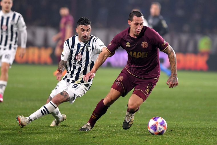 Talleres cayó en Lanús y River se frota las manos. Foto: Télam