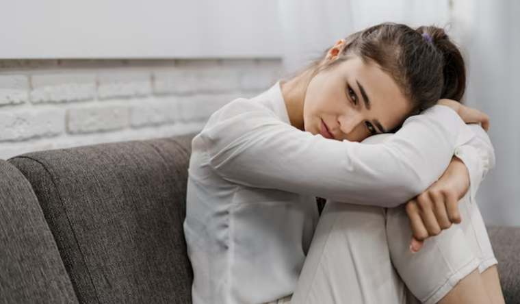 Descubre el costo emocional de dar apoyo constante.