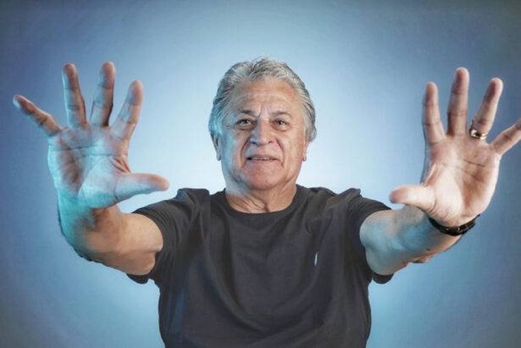 Fillol reveló que primero deberá aprender computación porque el curso será a distancia, y afirmó que la decisión lo llena de ilusión.