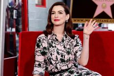 Anne Hathaway se convierte en tu ejemplo favorito para llevar jeans. Foto: Todos Hablan