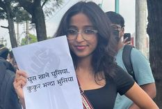 Tanuja Pandey participó en las recientes protestas en Nepal usando eslóganes anticorrupción. Tanuja Pandey participó en las recientes protestas en Nepal usando eslóganes anticorrupción.
