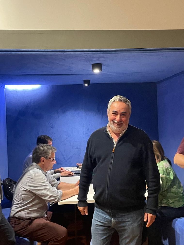 Miguel Fernández asumió la presidencia del radicalismo bonaerense y no se mueve de su idea original. Miguel Fernández asumió la presidencia del radicalismo bonaerense y no se mueve de su idea original.