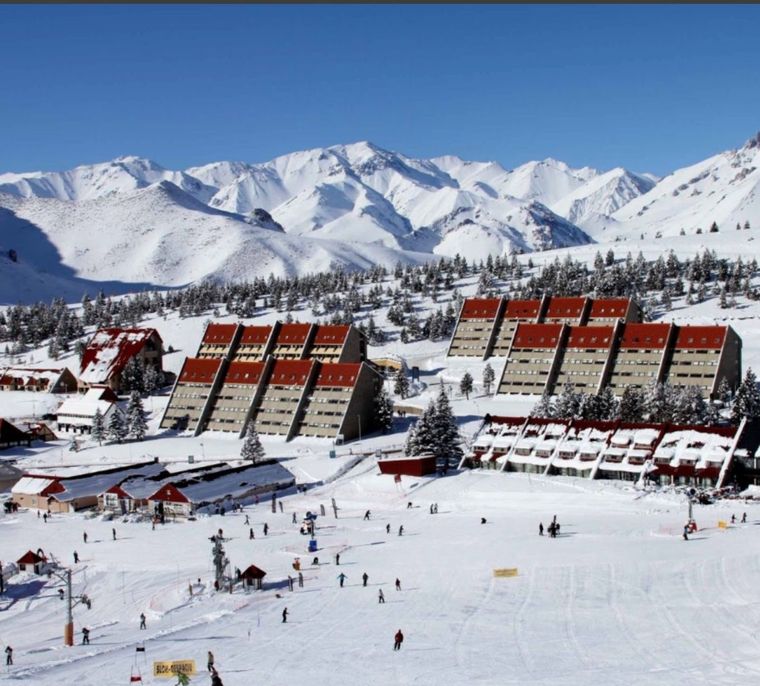 Las Leñas es uno de los destinos elegidos por la IA para disfrutar en Mendoza durante las vacaciones de invierno. Las Leñas es uno de los destinos elegidos por la IA para disfrutar en Mendoza durante las vacaciones de invierno.