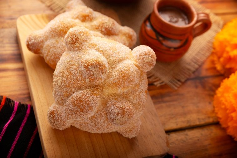 Esta receta utiliza el tradicional sabor a azahar representa el recuerdo y se asocia con la pureza del alma. Esta receta utiliza el tradicional sabor a azahar representa el recuerdo y se asocia con la pureza del alma.