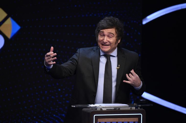 Javier Milei explicó lo sucedido en el Teatro Colón Foto: EFE