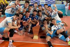 Molini, López y el equipo campeón Foto: FEVA Molini, López y el equipo campeón Foto: FEVA