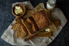 Esta receta es espectacular, porque este budín de banana resulta húmedo y delicioso. Se hace en menos de 15 minutos. Foto: Instagram