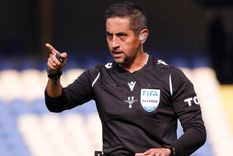 El árbitro Felipe Gilabert tiene 42 años y debutó en primera división en 2015. Foto: Photosport El árbitro Felipe Gilabert tiene 42 años y debutó en primera división en 2015. Foto: Photosport