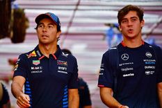 Checo Pérez en la órbita de Alpine. Foto: @F1