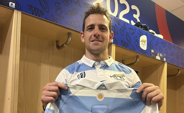 Nicolás Sánchez celebra su partido 100. Foto: Los Pumas