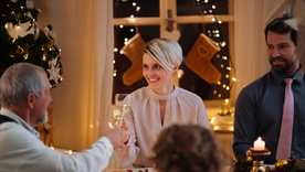 Recibe el Año Nuevo en familia. Recibe el Año Nuevo en familia.