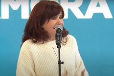 por que cristina kirchner seguira cobrando dos jubilaciones de privilegio por que cristina kirchner seguira cobrando dos jubilaciones de privilegio