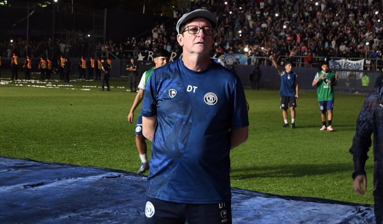 Alfredo Berti ya diagrama, junto con los dirigentes, el armado del plantel para la próxima temporada. Alfredo Berti ya diagrama, junto con los dirigentes, el armado del plantel para la próxima temporada.