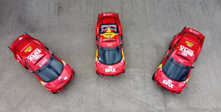 El coche de Terranova junto a los de Loeb y Roma Foto: Bahrain Raid Xtreme