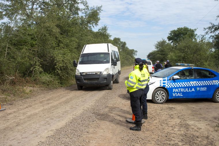 Uno de los tantos operativos de la Policía en busca de los restos de Cecilia Foto: Télam