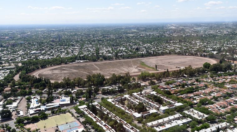 El Hipódromo de Mendoza desde la vista aérea Foto: Archivo MDZ