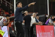 Gustavo Quinteros celebró el segundo triunfo consecutivo de Independiente y todavía sueña con un milagro. Gustavo Quinteros celebró el segundo triunfo consecutivo de Independiente y todavía sueña con un milagro.