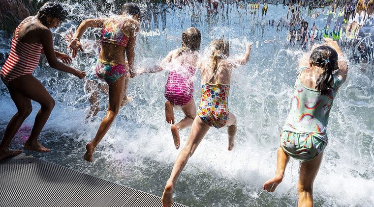 El agua, en verano, insustituible. Foto: PearlRadio.