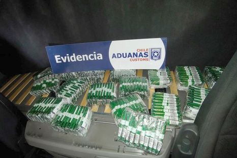 Los cigarrillos fueron encontrados en el acoplado del camión Foto: Los Andes Online