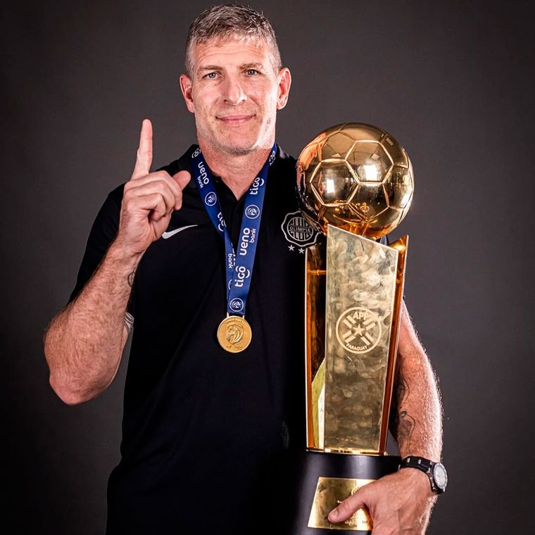 Palermo le dedicó un último adiós a Olimpia tras su salida. Foto: @martinpalermo.ok