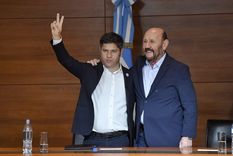 El gobernador bonaerense Axel Kicillof y formoseño Gildo Insfran. El histórico formoseño, jefe político de José Mayans en el Senado, suelta de a poco a CFK&nbsp;