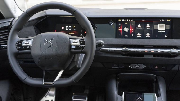 DS 4