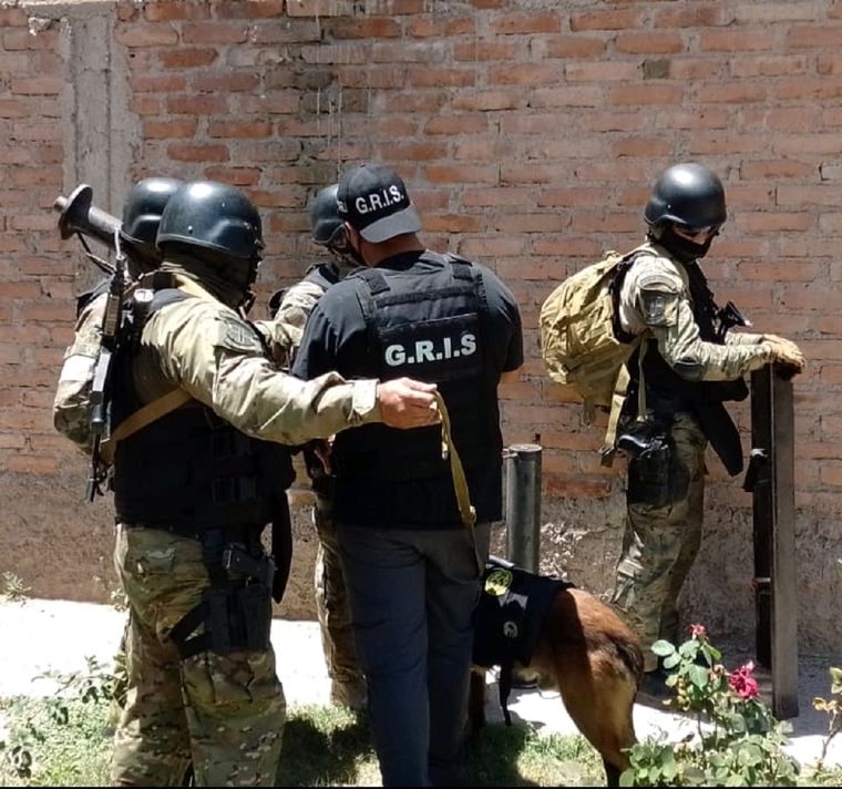 Las fuerzas de seguridad en el lugar Foto: Gentileza