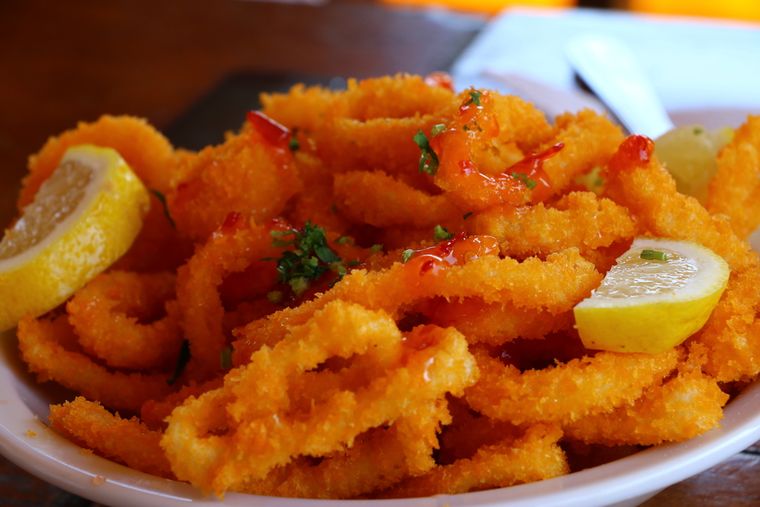 La mejor receta de rabas para compartir en una picada. Uno de los aperitivos más elegidos en todo el mundo.