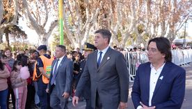 El primer candidato oficialista a concejal de Junín, Mario Ana,&nbsp; junto al intendente radical Mario Abed.