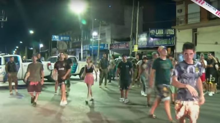 Violencia durante una protesta en La Matanza Foto: Captura de video