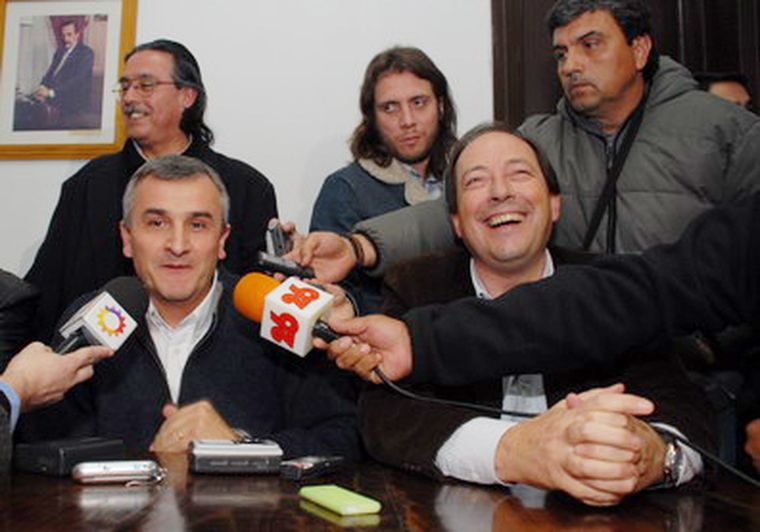 Morales y Sanz disfrutan del presente de la UCR. Foto: Ivana Gonzalez / MDZ