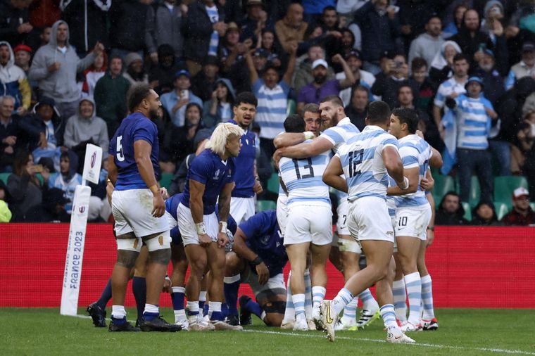 Los Pumas juegan un duelo clave en Francia. Foto: EFE