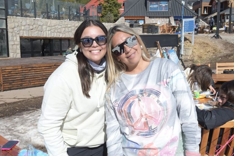 Valentina y Claudia, de San Juan. Valentina y Claudia, de San Juan.