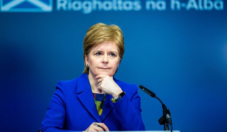 Sturgeon renunció a su importante cargo. Foto: Efe.