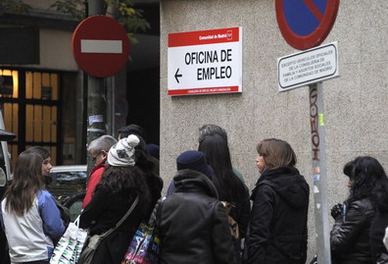 España se queda sin trabajo y los jóvenes viajan a la Argentina.